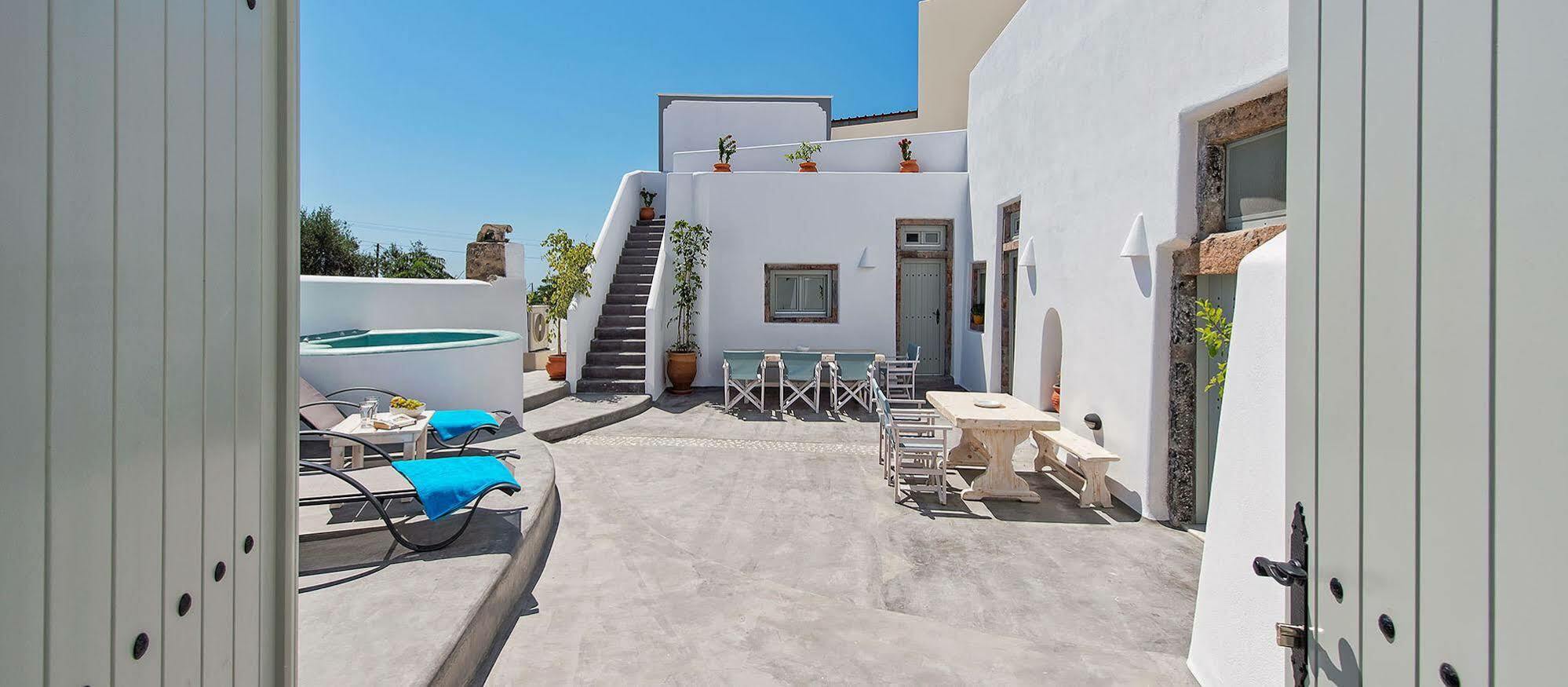 Nereids Villa Santorini Megalochori  Exterior foto